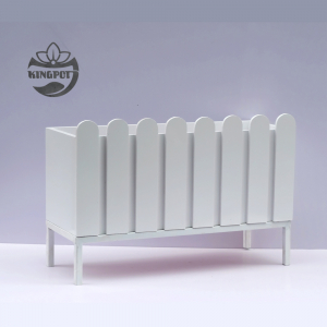 Chậu composite hàng rào trắng