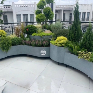 Chậu composite theo yêu cầu 3 tầng trồng cây cho ban công sân thượng