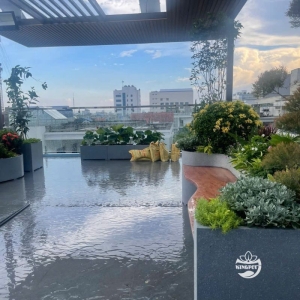 Chậu composite liền ghế ghồi tối ưu diện tích